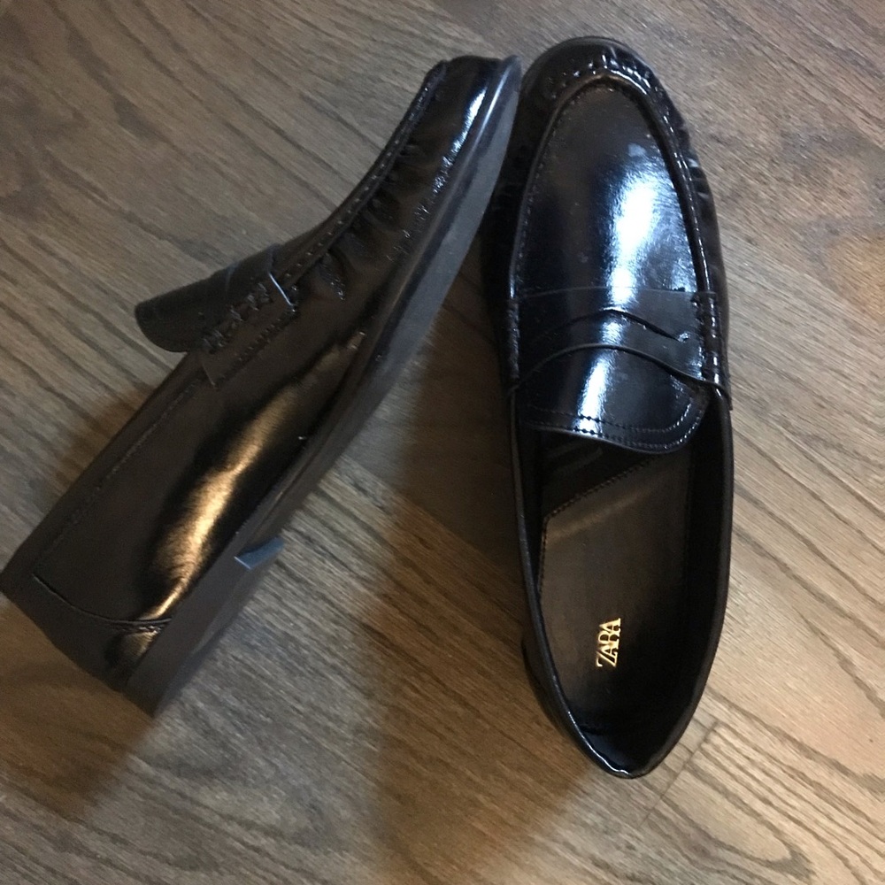 Loafers with ruching